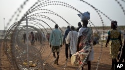 Milhares fogem do conflito em Juba