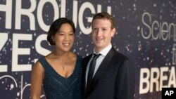 Priscilla Chan dan Mark Zuckerberg di Mountain View, California, 9 November 2014.