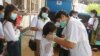 H1N1 ရာသီတုပ်ကွေးကာကွယ်မှုများ ကျောင်းအတွင်းလုပ်ဆောင်နေ