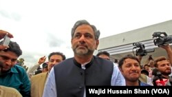 شاهد خاقان عباسی فرد مورد اعتماد نواز شریف پنداشته میشود