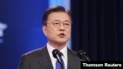 문재인 한국 대통령이 10일 청와대에서 취임 4주년 연설을 했다.
