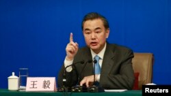中国外长王毅