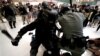 缺乏足夠權力獨立調查警方暴力 香港監警會外國專家組辭職