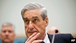 Penyelidik Khusus Robert Mueller (saat itu masih menjabat sebagai Direktur FBI, 13 Juni 2013). (Foto: dok).