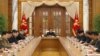 Pemimpin Korea Utara Kim Jong Un menghadiri Rapat Biro Politik ke-5 Komite Sentral ke-8 Partai Pekerja Korea (WPK) di gedung kantor Komite Pusat Partai di Pyongyang, Korea Utara, 1 Desember 2021. (Foto: Reuters )