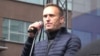 Dalam Kondisi Koma, Pengecam Kremlin Navalny akan Diterbangkan ke Jerman