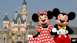 Mickey & Minnie