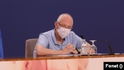 Epidemiolog Predrag Kon na konferenciji za novinare Kriznog štaba, arhivska fotografija