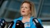 Menteri Dalam Negeri Jerman Nancy Faeser berbicara kepada media di Berlin (foto: dok). 