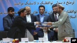 توافقنامۀ صلح میان نماینده‌گان حکومت افغانستان و حزب اسلامی هفتۀ گذشته امضا شد