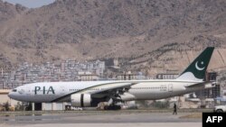 13 Eylül 2021 - Kabil'e iniş yapan Pakistan Uluslararası Havayolları (PIA) uçağı