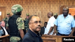 Manuel Chang no tribunal 