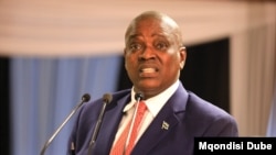 Botswana President Mokgweetsi Masisi says the army will defend the country against "intruders." (Mqondsisi Dube/VOA)