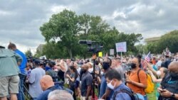 Protesters are seen at the “Justice for J6” rally at the U.S. Capitol, on Capitol Hill in Washington, Sept. 18, 2021. (Carolyn Presutti/VOA)