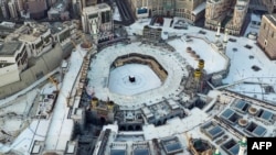 FILE - An aerial view of the Grand Mosque in the Saudi holy city of Mecca, on April 24, 2020, during the novel coronavirus pandemic crisis.