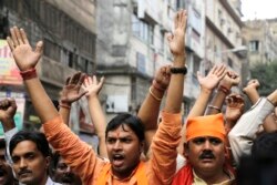 Kelompok radikal Hindu melakukan aksi unjuk rasa di Kolkata (foto: dok).