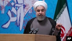 Presiden Iran Hassan Rouhani menghadapi tantangan berat dalam pemilu Mei mendatang dari kelompok garis keras Iran (foto: dok). 