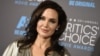Angelina Jolie Angkat Indung Telur, Hindari Risiko Kanker
