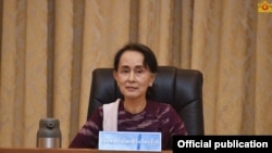 နိုင်ငံတော်အတိုင်ပင်ခံ ပုဂ္ဂိုလ် ဒေါ်အောင်ဆန်းစုကြည် (ဓါတ်ပုံ- Myanmar State Counsellor)