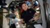 Astronot dan Teknisi Ekspedisi Penerbangan 59 Christina Koch sedang bekerja di dalam Stasiun Antariksa Internasional, 8 April 2019.
