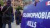Masyarakat melakukan protes terkait Islamofobia, di Toronto, Ontario, Kanada 18 Juni, 2021. (Foto: REUTERS/Alex Filipe)