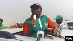  Isaías Samakuva 