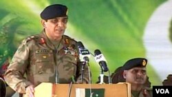 Panglima militer Pakistan, Jenderal Ashfaq Parvez Kayani. Militer Pakistan memperingatkan AS untuk tidak lagi melakukan operasi tanpa ijin di wilayahnya.