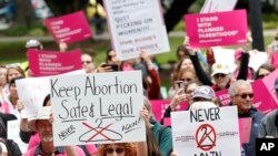 Protest za očuvanje prava na abortus u Kaliforniji