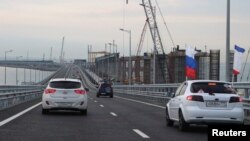 連接克里米亞與俄羅斯本土的大橋。