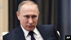 Presiden Rusia Vladimir Putin dalam sebuah rapat di Moskow (6/2). 