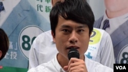 香港民主黨立法會超級區議會候選人鄺俊宇 (美國之音 湯惠芸拍攝)