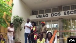 Jovens angolanos reunidos na União de Escritores em Luanda. Jan 24, 2017
