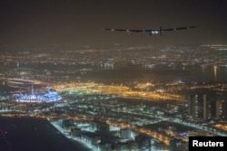 阿联酋首都阿布扎比夜景（档案照）