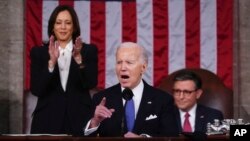 ประธานาธิบดีโจ ไบเดน แห่งสหรัฐฯ นำแถลงนโยบายและผลงานประจำปี หรือ State of the Union ต่อหน้าสมาชิกสภาคองเกรสจากทั้งสองพรรค 