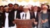 رئیس جمهور غنی که در ارگ صحبت می‌کرد،از رهبری گروه طالبان خواست که به پیشنهاد علما و مردم برای صلح "لبیک" بگویند..
