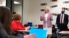 Ibu negara AS Jill Biden dan Menteri Pendidikan Miguel Cardona mengunjungi SMP Fort LeBoeuf di Waterford, Pa., Rabu, 3 Maret 2021. (Mandel Ngan/Pool via AP)