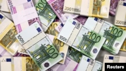 Imagem de arquivo: Notas de euro