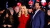 ARHIVA: Ivanka Tramp i Donald Tramp Mlađi tokom kampanje bivšeg predsednika Trampa u Kenoši (Foto: REUTERS/Carlos Barria)