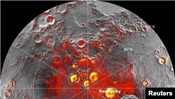 Gambar radar dari kutub utara Merkurius yang diambil oleh Observatorium Arecibo di Puerto Rico. (Reuters/NASA)