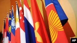 FILE - Perhimpunan Bangsa-Bangsa Asia Tenggara (ASEAN) akan mengadakan latihan militer gabungan pertama di Laut China Selatan, di tengah meningkatnya ketegangan dan ketidakpastian di wilayah tersebut.