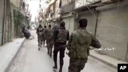 نیروهای دولتی سوریه در بخشی از شهر حلب - ۴ اکتبر ۲۰۱۶