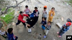 Anak-anak pengungsi Suriah di kamp pengungsi Sidon, Lebanon (foto: dok).