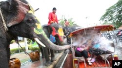 ထိုင်းသင်္ကြန် (ဧပြီ ၁၁-၂၀၁၇) د
