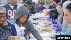Bantuan pangan untuk tuna wisma di Detriot. (Foto: videograb)