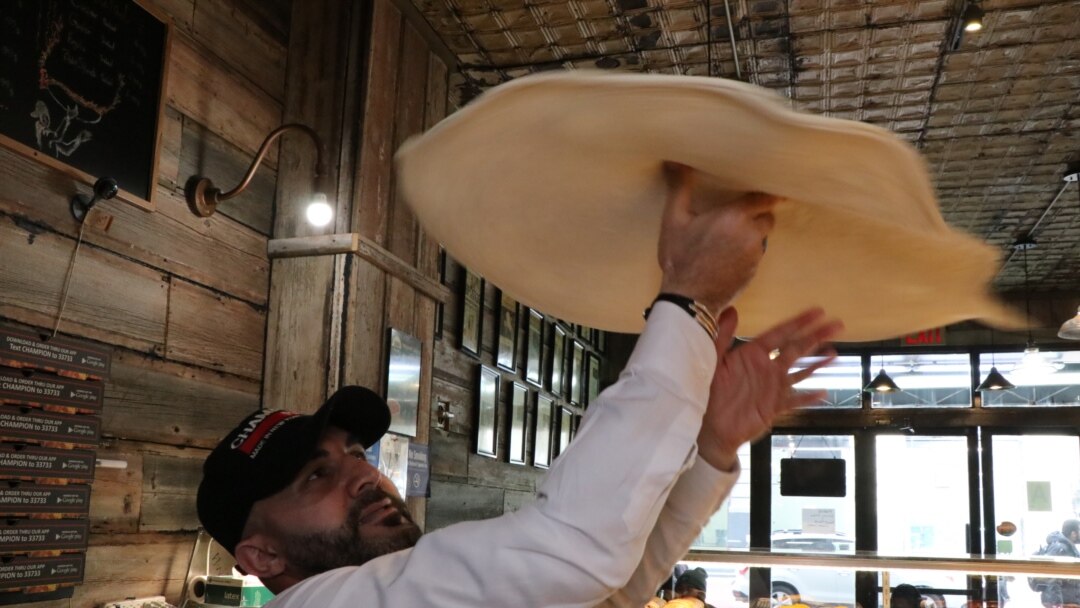 Hakkı Akdeniz Champion Pizza New York