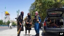 Taliban magaalaa Gaaznii kan qabatan yoo ta’u, kunis magaalaa galma mootummaa biyyattii Kabulitti isaan butee jira.
