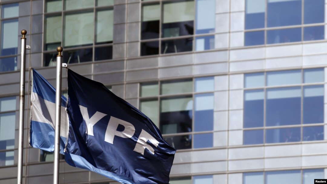 Argentina justificó la expropiación de YPF alegando que ésta disminuyó mucho su producción y las inversiones.