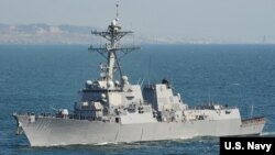 美国海军导弹驱逐舰“威廉•P•劳伦斯号”（2015年5月4日）