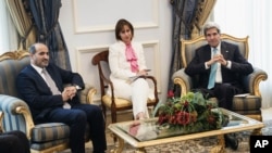 کری در دیدار با الجربا
