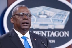 Menhan AS Lloyd di Pentagon, 21 July 2021. (AP Photo/Kevin Wolf)